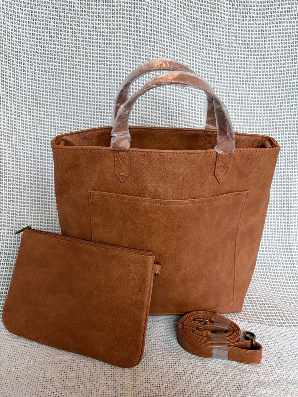 NEW Thirty-One Tote with matching zipper pouch